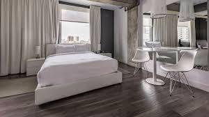 Honeymoon Suite