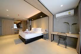 Honeymoon Suite